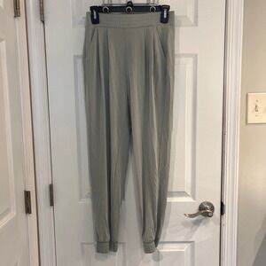 Express Women Sage Green/Grey Pleated Jersey Knit Jogger Pants XS Elastic Waist